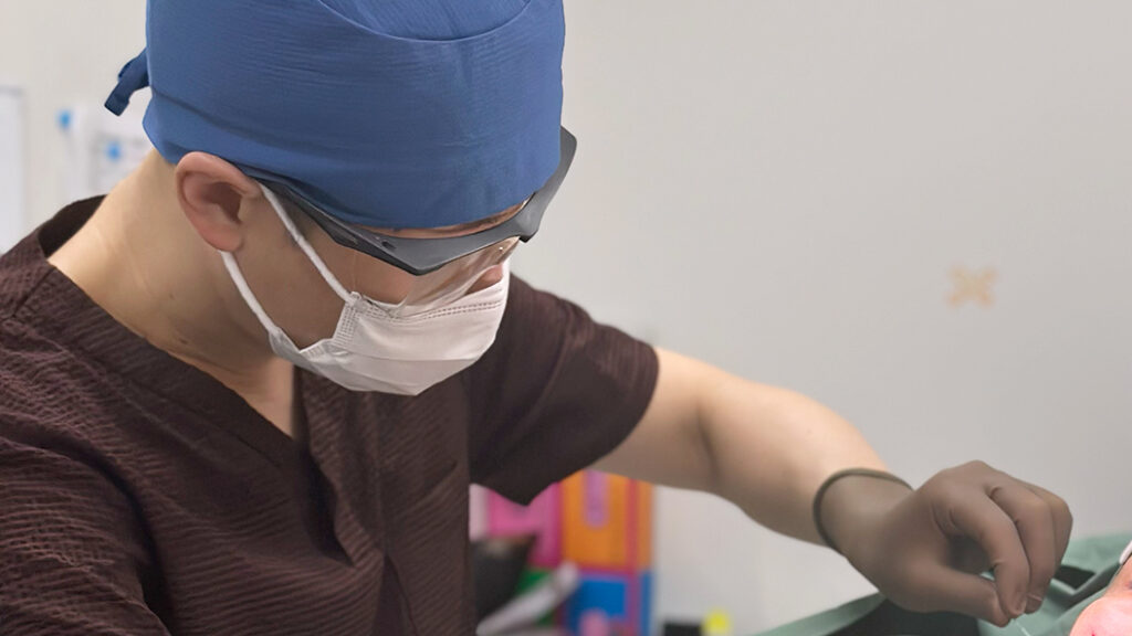 崔院長は糸リフトの豊富な実績と経験、確かな技術力があります